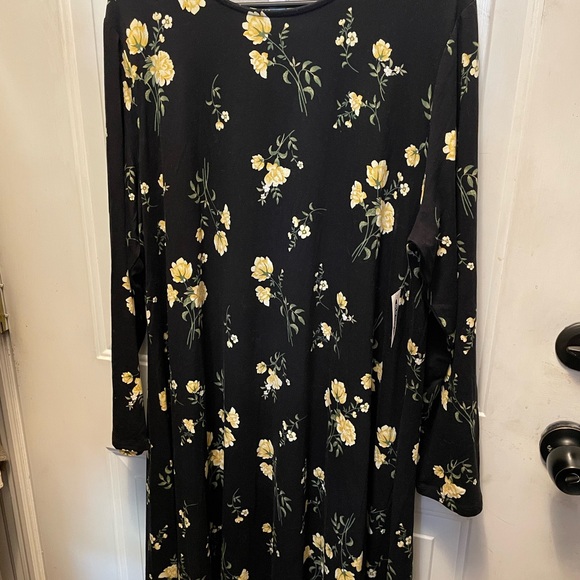 Old Navy Black Dress with Yellow Floral Design New w/tag, XXL - Picture 1 of 10